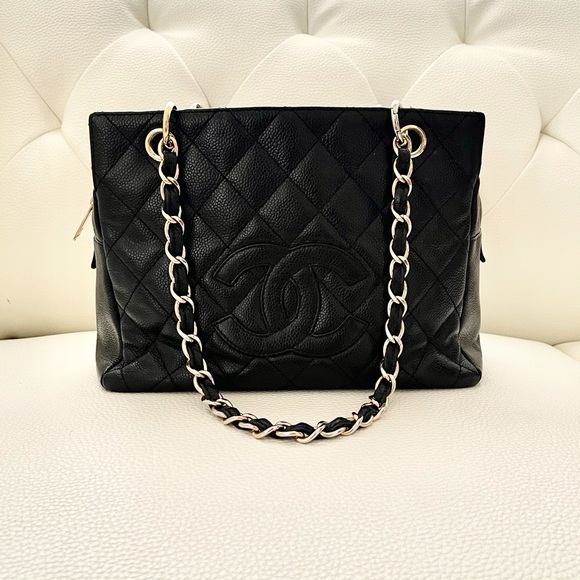 ⭕️SOLD⭕️Chanel bag - Picture 2 of 10
